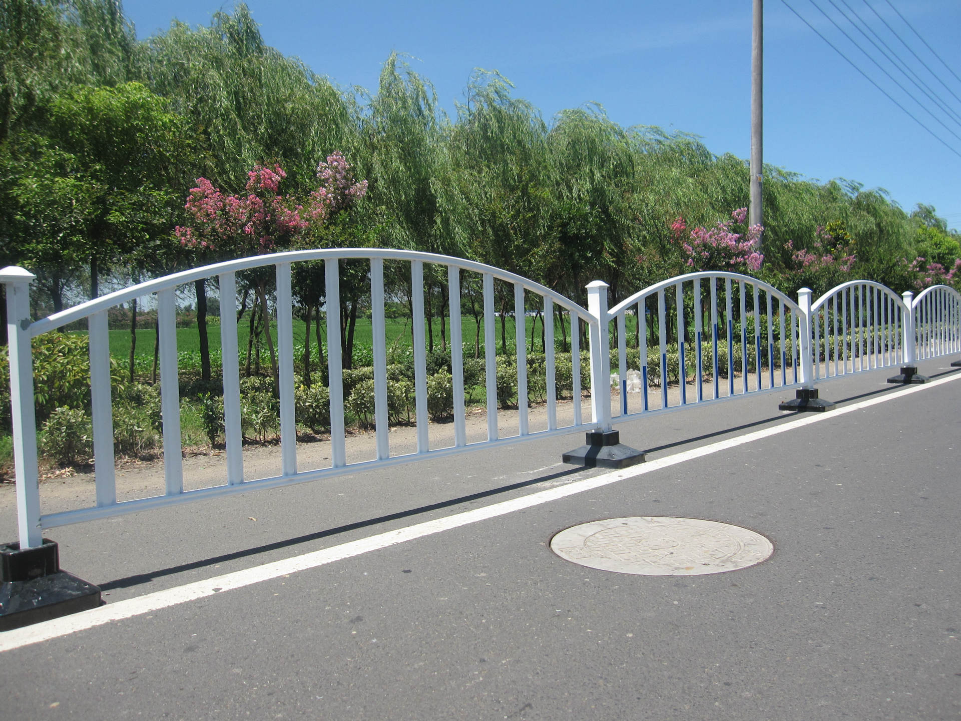 宁波道路护栏多少钱一米？？？？？