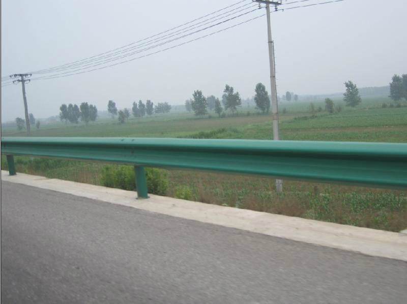 道路护栏有哪些优势？？？？？？？